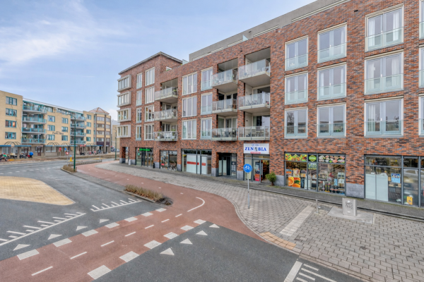 photo 42 Kerkewijk 70