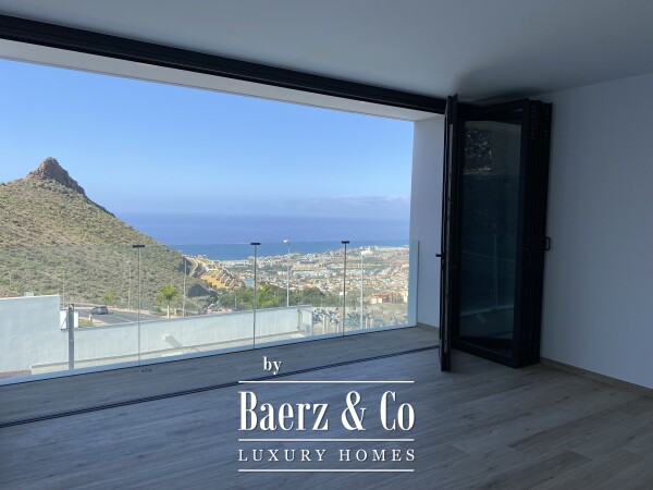 photo 18 High quality new built villa ready to move in Costa Adeje