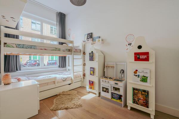 photo 26 Karel du Jardinstraat 28 H