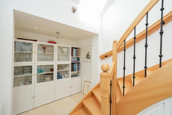 photo 16 Hezelstraat 17