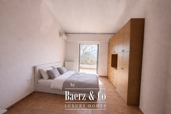 photo 4 Elegant Coastal Residence in Historic Nafpaktos