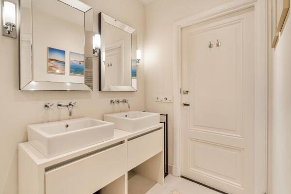 photo 36 Minervaplein 36 5