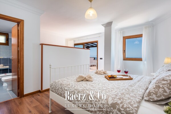 photo 15 Elegant sea view villa divided into Two Independent Residences
