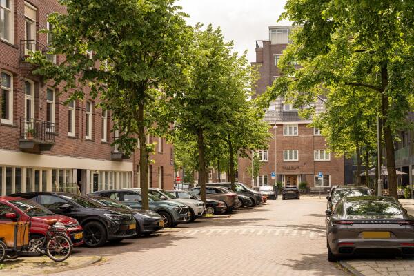 photo 1 Lassusstraat 1 1