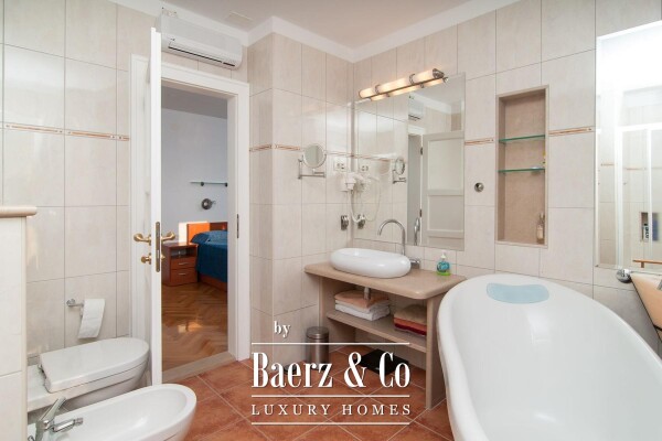 photo 16 Brač, Mirca, beautiful detached stone house with swimming pool