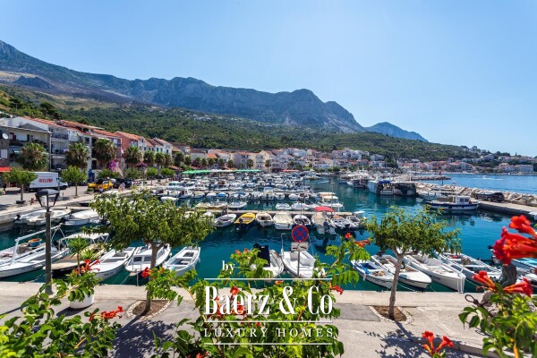 photo 19 Podgora, multi-residential house with a beautiful view, first row to the sea