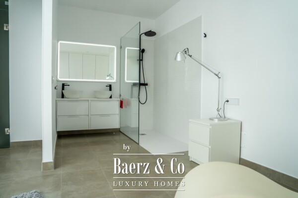 photo 30 Luxury penthouse duplex in La Caleta, Tenerife
