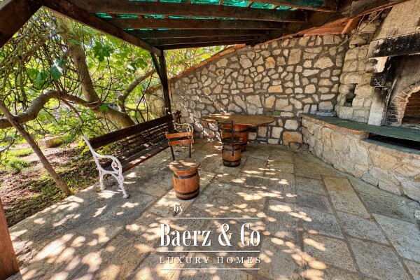 photo 7 Island of Cres, Punta Križa, 280 m² house for renovation on a spacious 3,150 m² plot