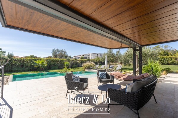 photo 6 Istria, Medulin - Luxury Villa with a Swimming Pool and Spacious Grounds